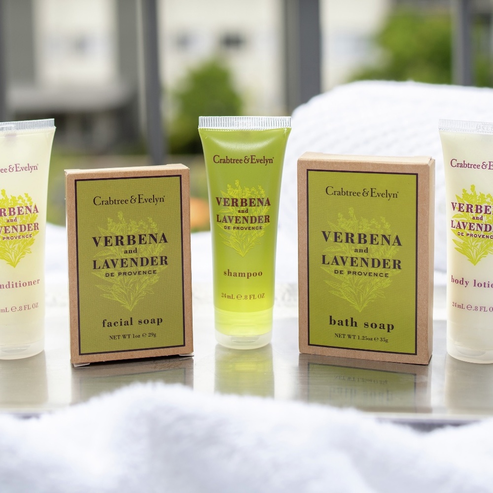6 Items Crabtree & Evelyn Travel Set